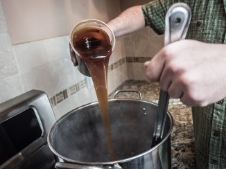 5-add-liquid-extract